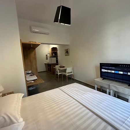 Central Comfort Suites Тирана Экстерьер фото