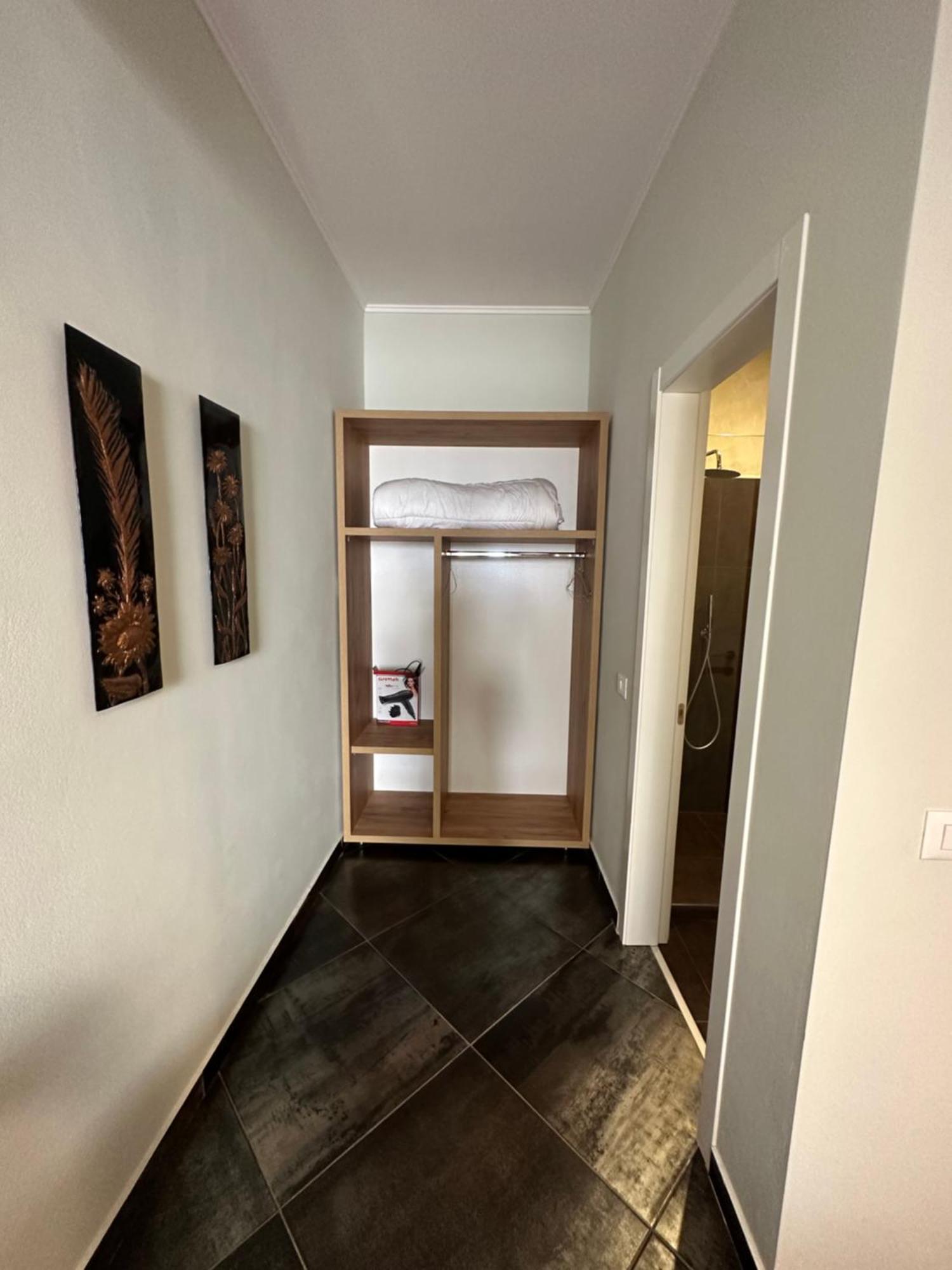 Central Comfort Suites Тирана Экстерьер фото
